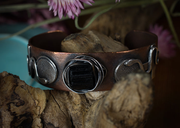 GODESS CUFF BRACELET IN COPPER WITH SILVER AND RAW TOURMALINE
