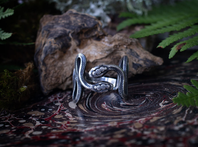 SERPENT Double snake ring in sterling silver