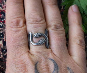 SERPENT Double snake ring in sterling silver