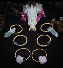 Load image into Gallery viewer, Goldplated hoops with raw stones