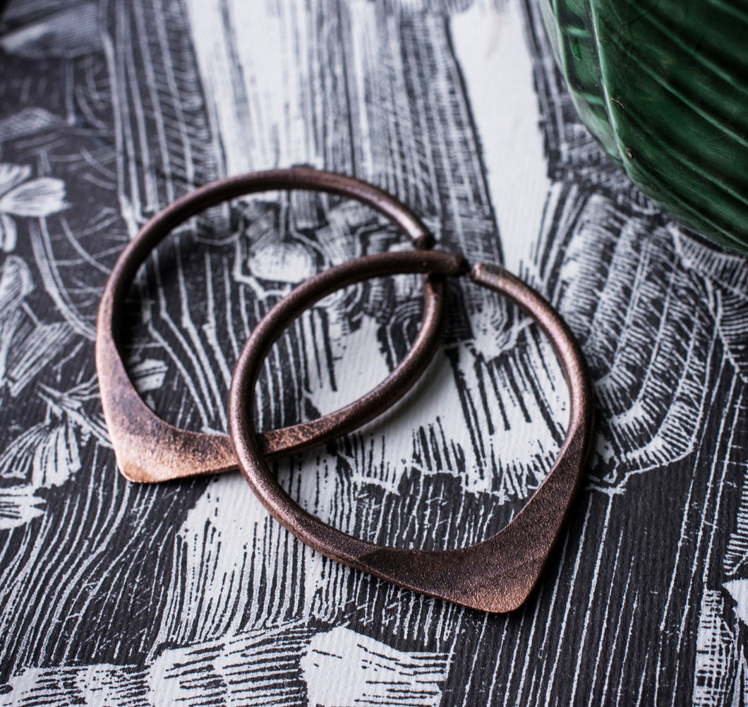 GAUGED COPPER HOOPS