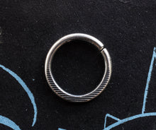 Load image into Gallery viewer, TWIST OPEN PIERCING RING IN SILVER