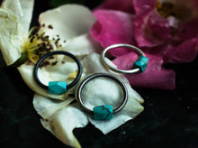 Load image into Gallery viewer, TURQUOISE CAPTIVE BEAD PIERCING RING