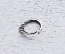 Load image into Gallery viewer, STERLING SILVER SEPTUM RING