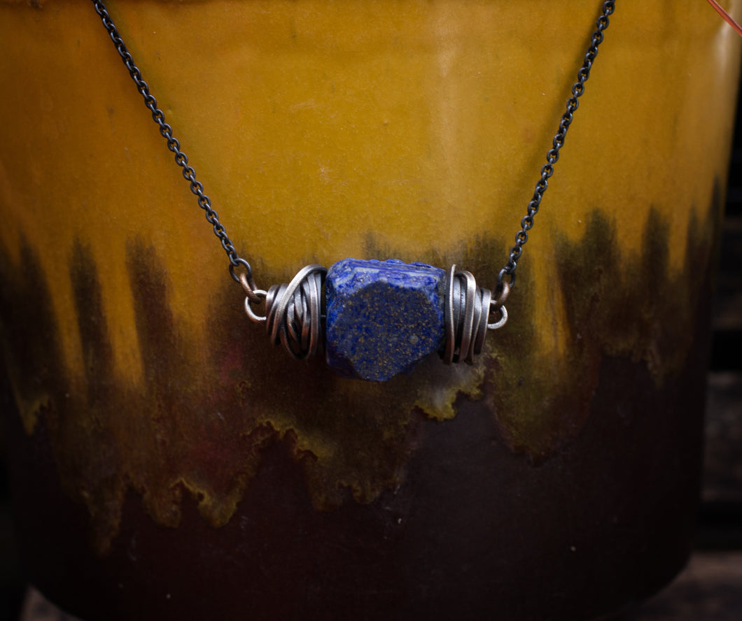 LAPIS LAZULI AND SILVER NECKLACE